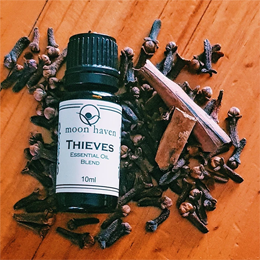 10 Ways to Use Thieves Oil Blend