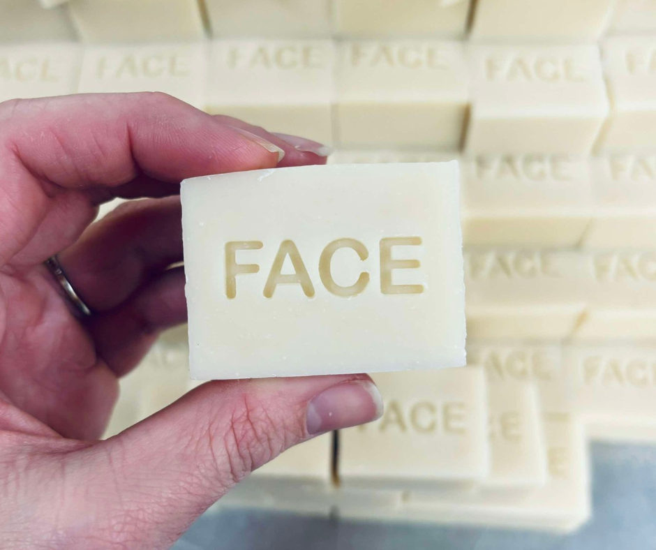 FACIAL CLEANSING BAR