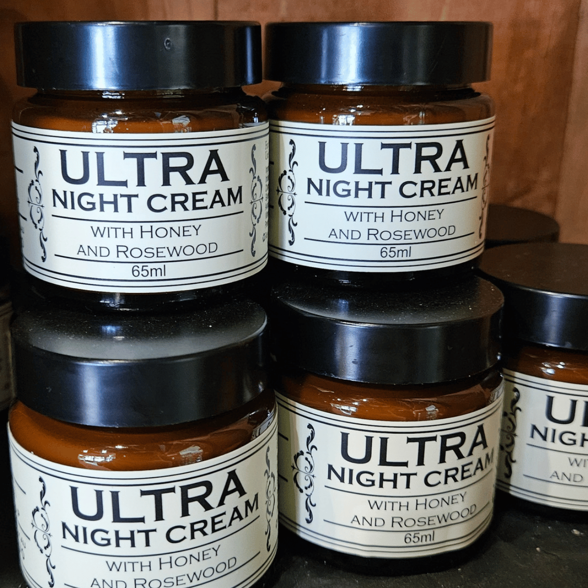 ULTRA NIGHT CREAM WITH HONEY & ROSEWOOD